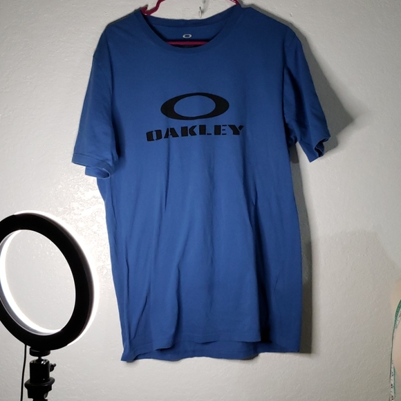 Oakley Other - Oakley large 2016 tshirt